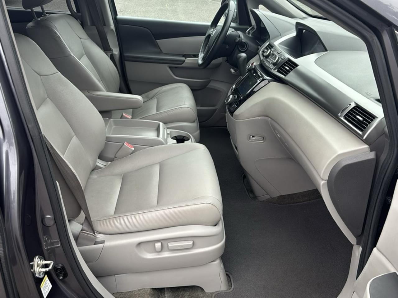 Honda Odyssey photo 8