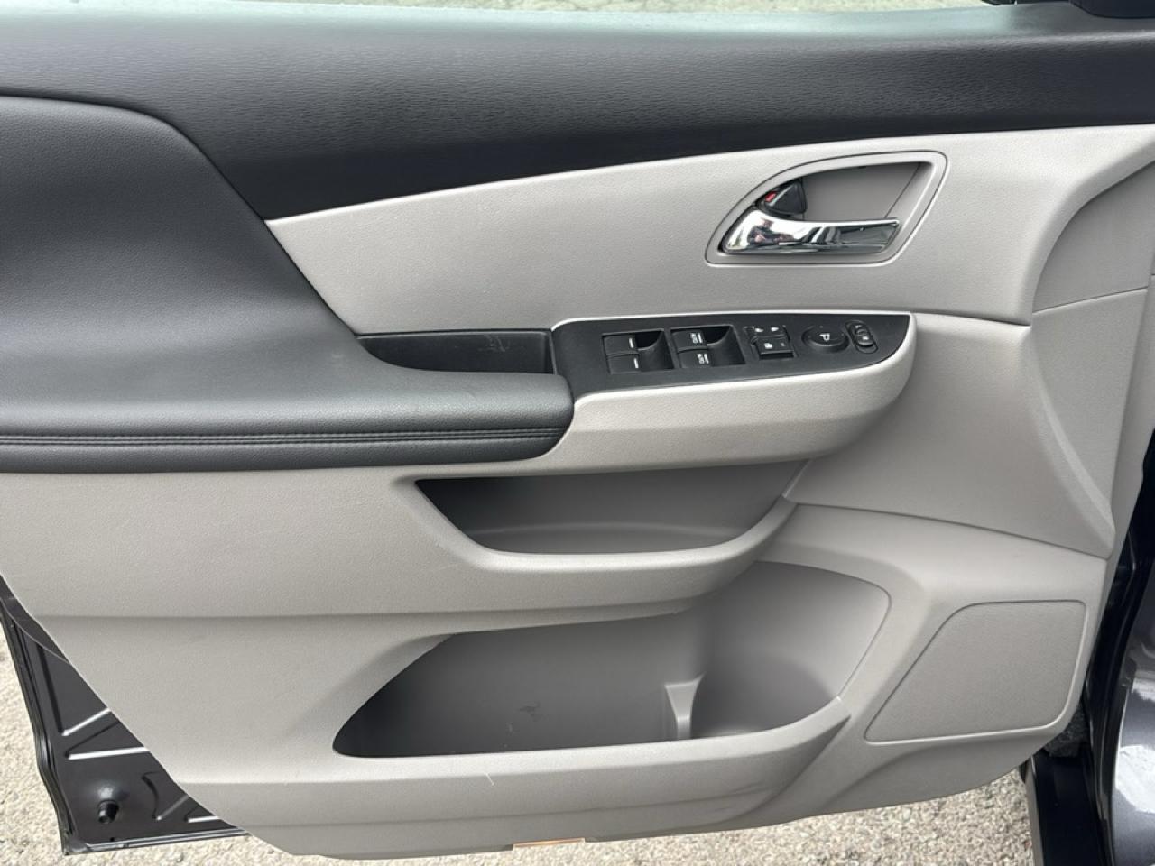 Honda Odyssey photo 26