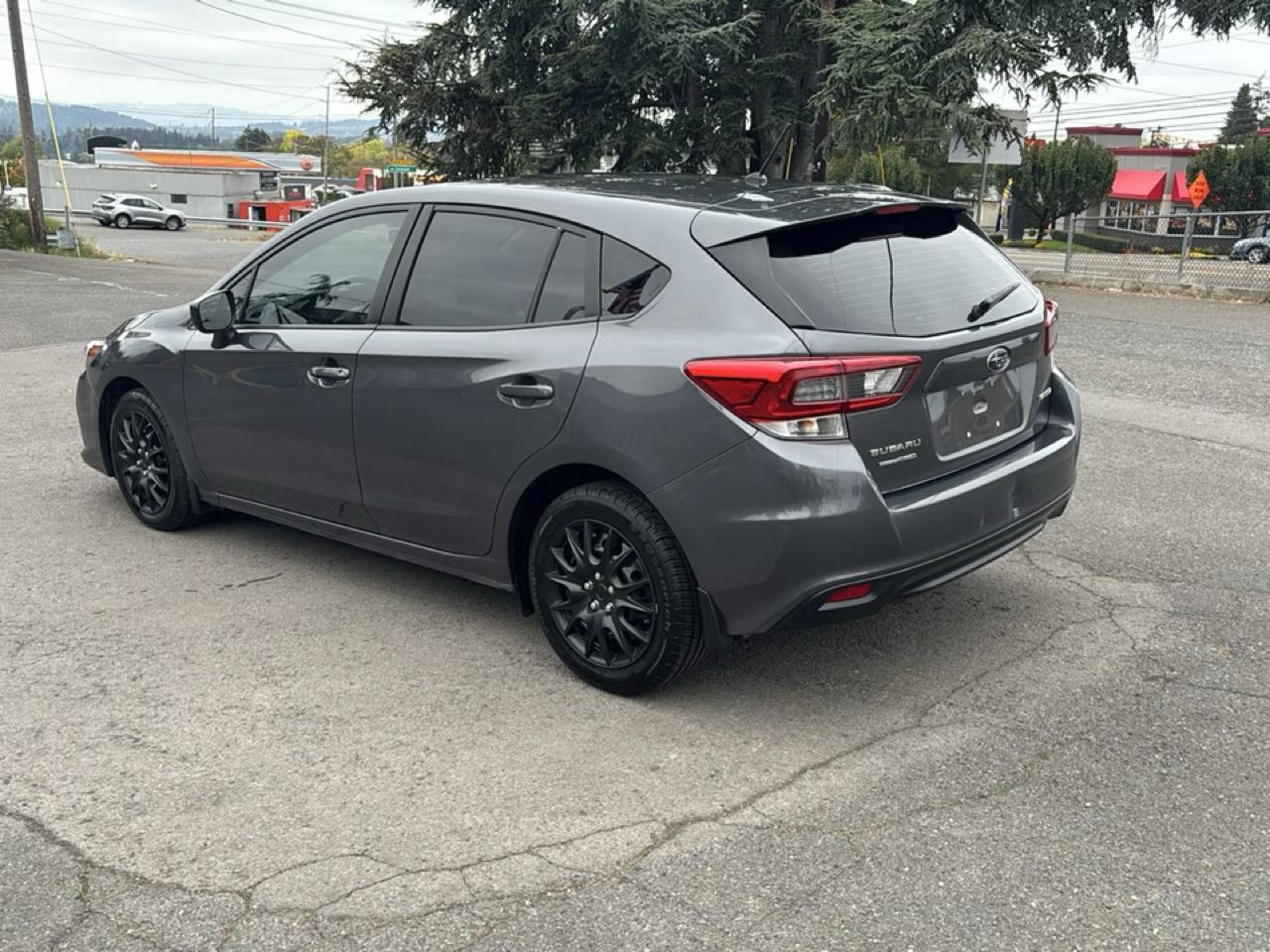 Subaru Impreza photo 8