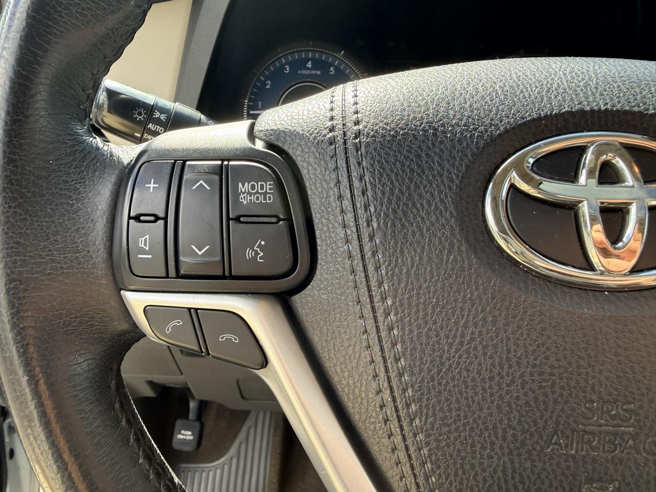 Toyota Sienna photo 29