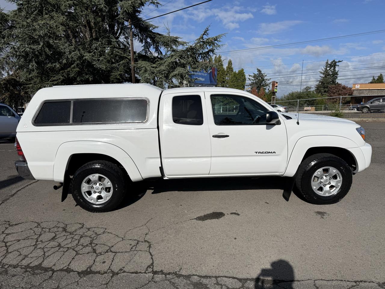 Toyota Tacoma photo 9