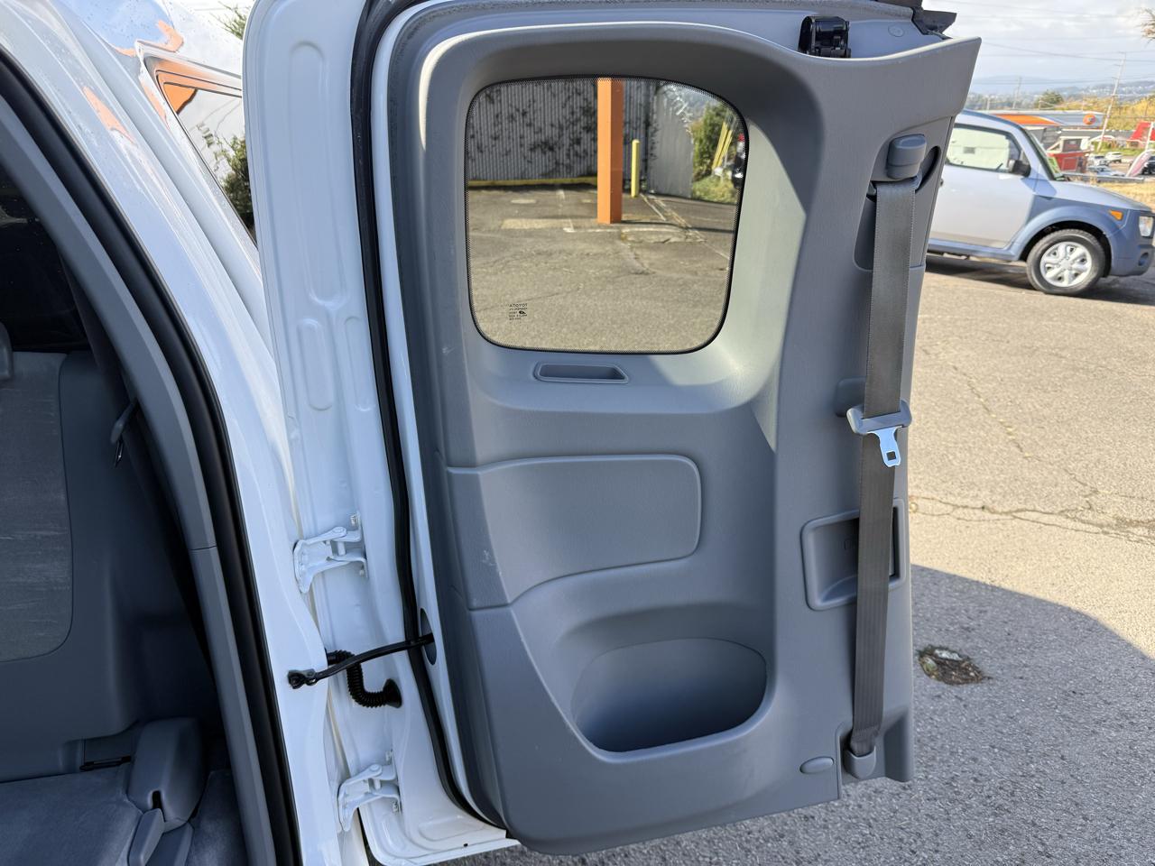 Toyota Tacoma photo 12