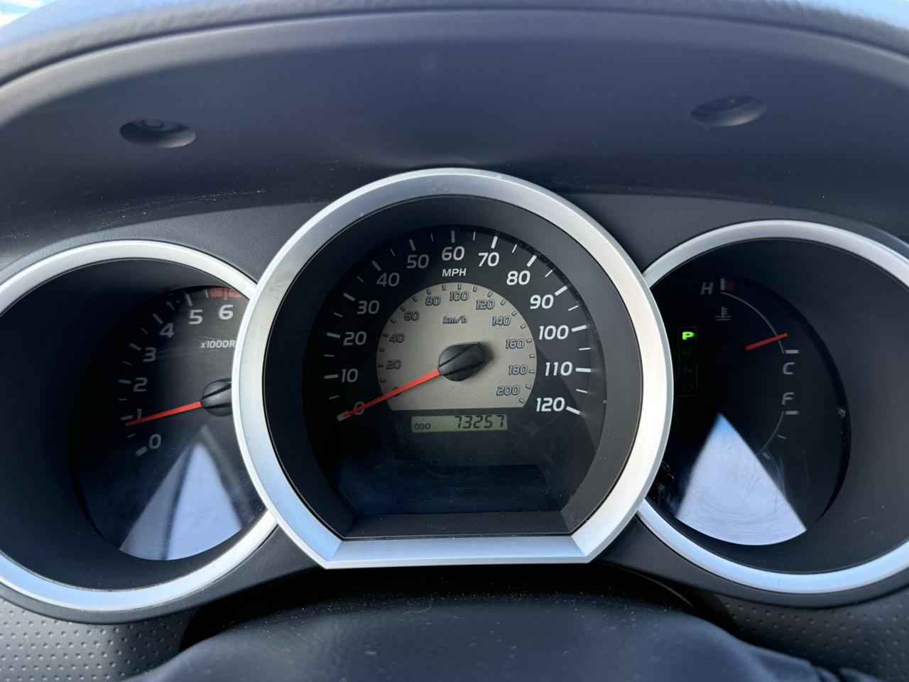 Toyota Tacoma photo 23