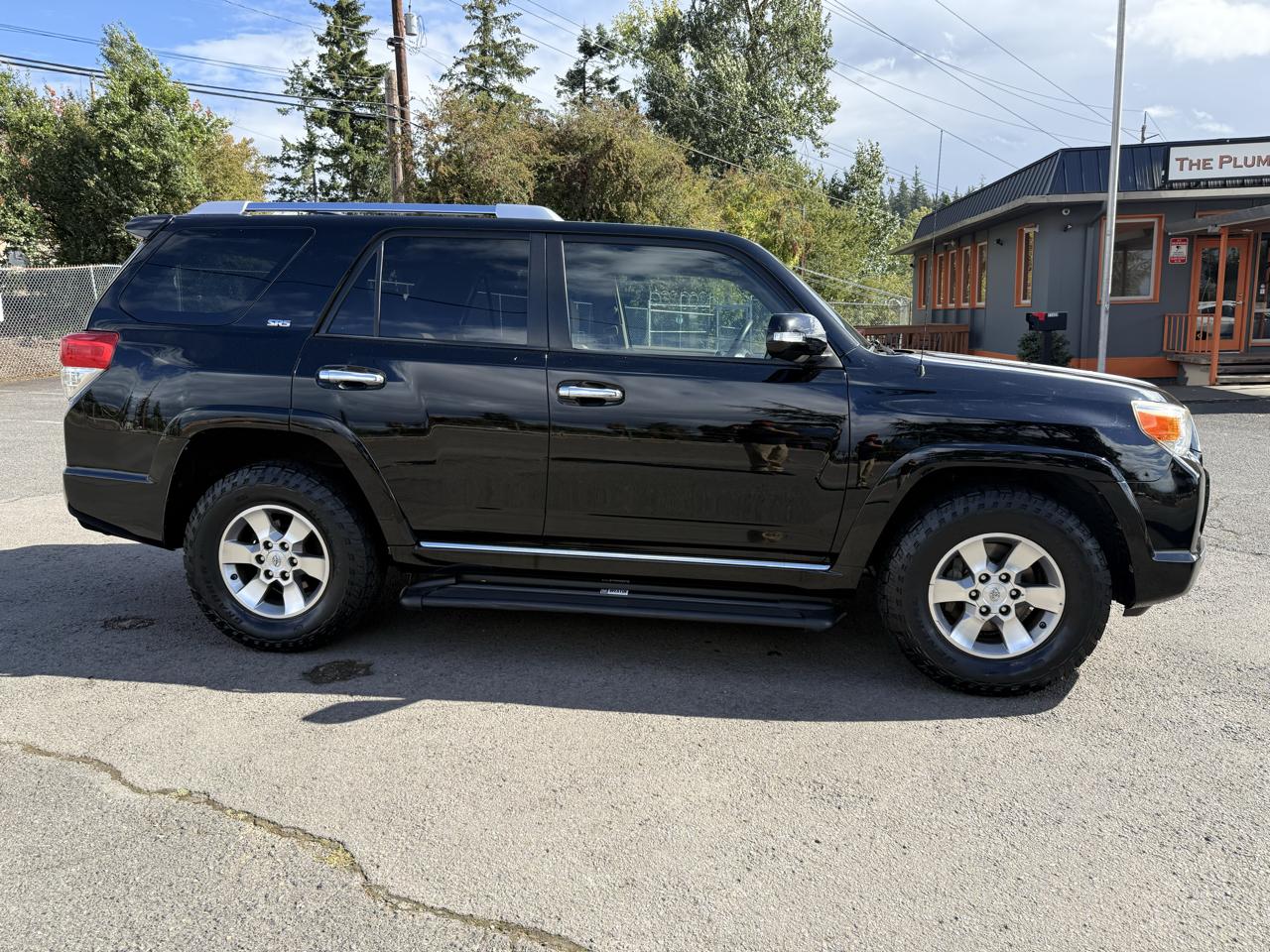 Toyota 4Runner SR5 2WD 2011