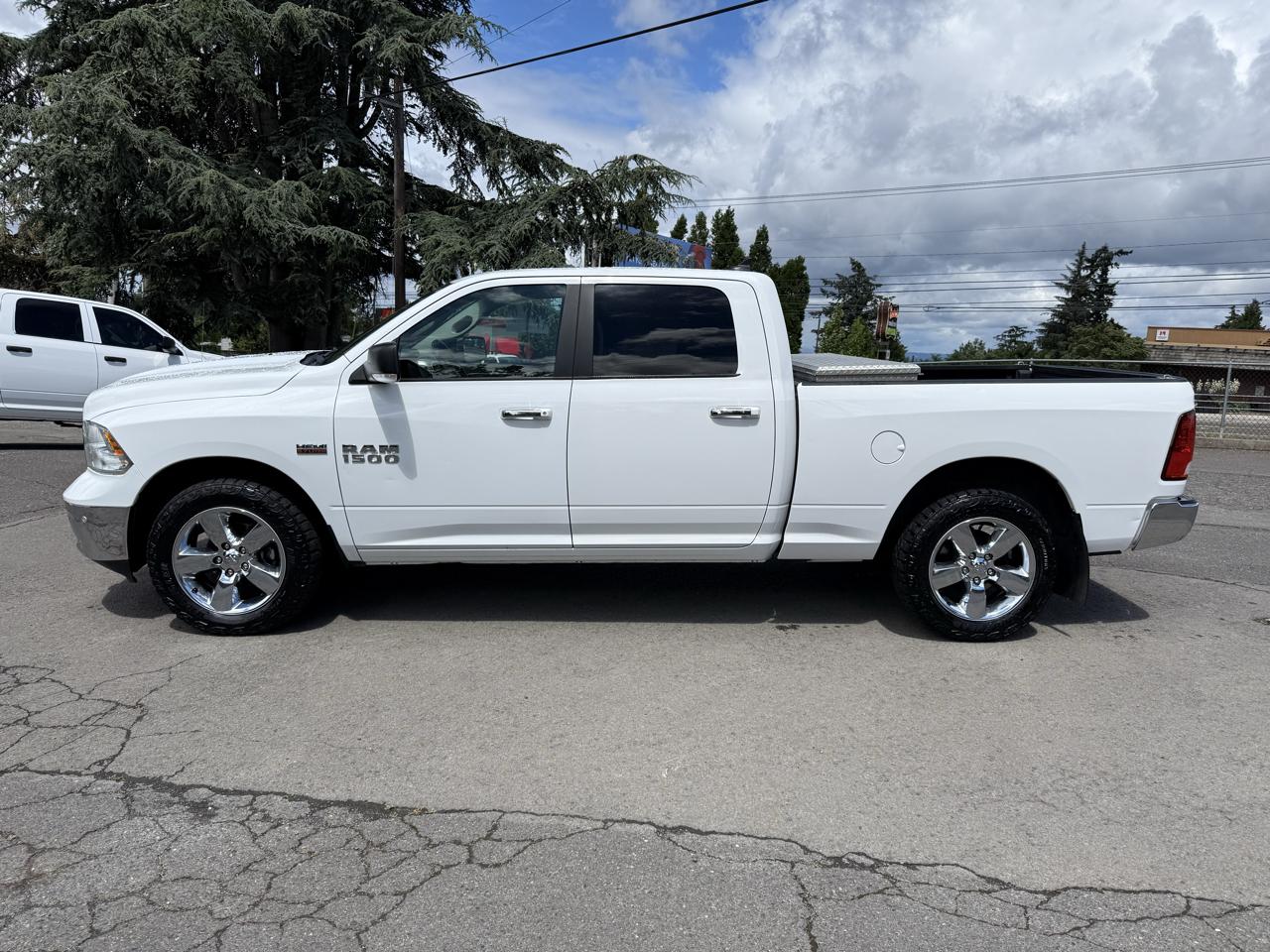 RAM 1500 Big Horn Crew Cab 4WD 2017