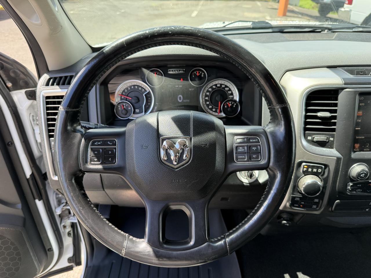 RAM 1500 Big Horn Crew Cab 4WD 2017