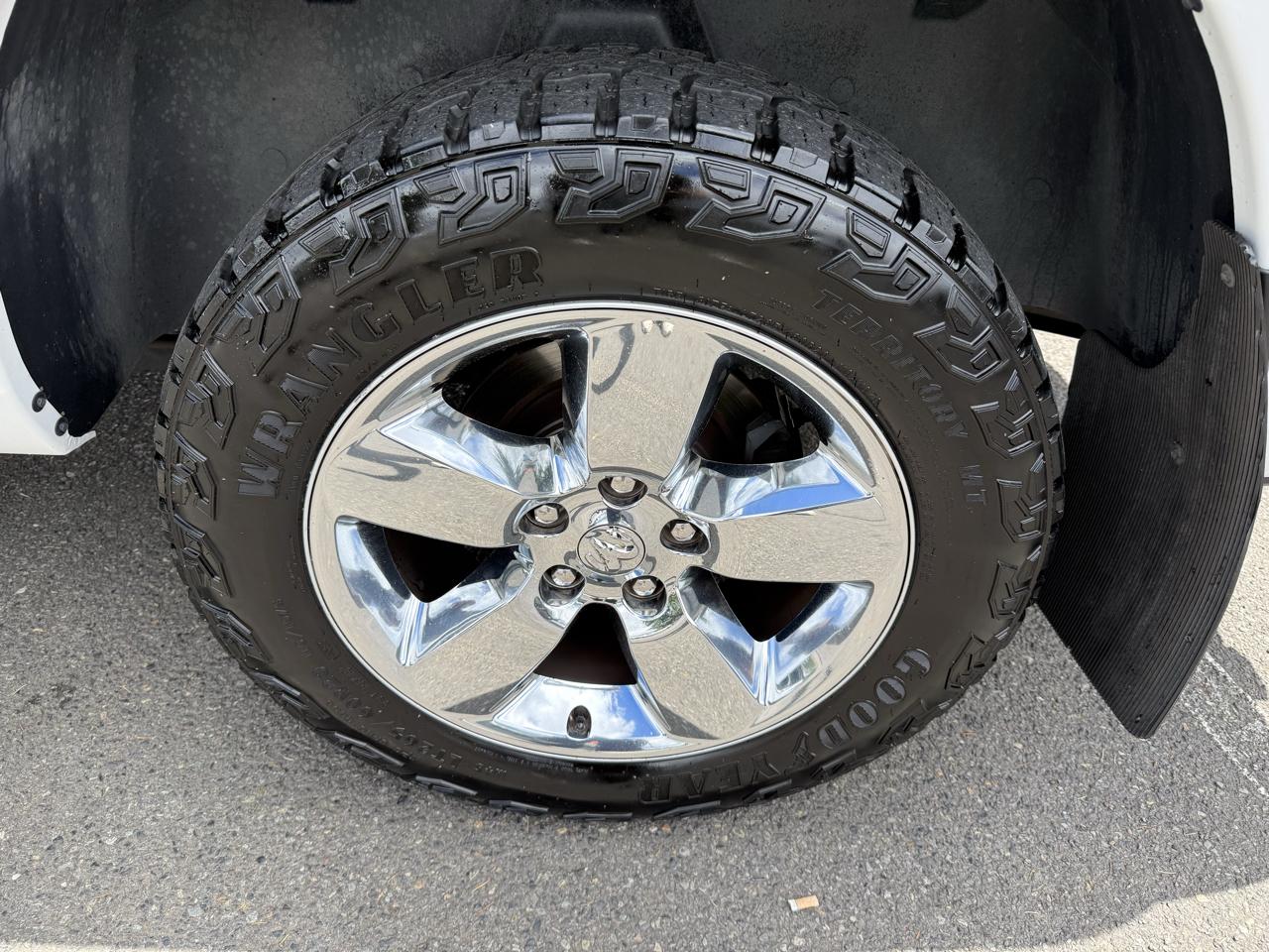 RAM 1500 Big Horn Crew Cab 4WD 2017