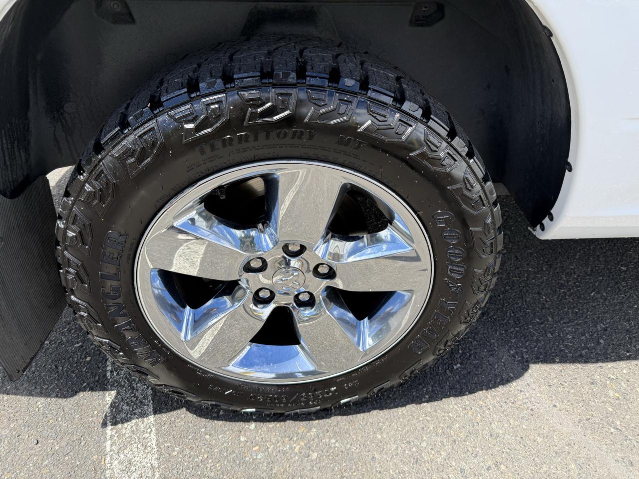 RAM 1500 Big Horn Crew Cab 4WD 2017