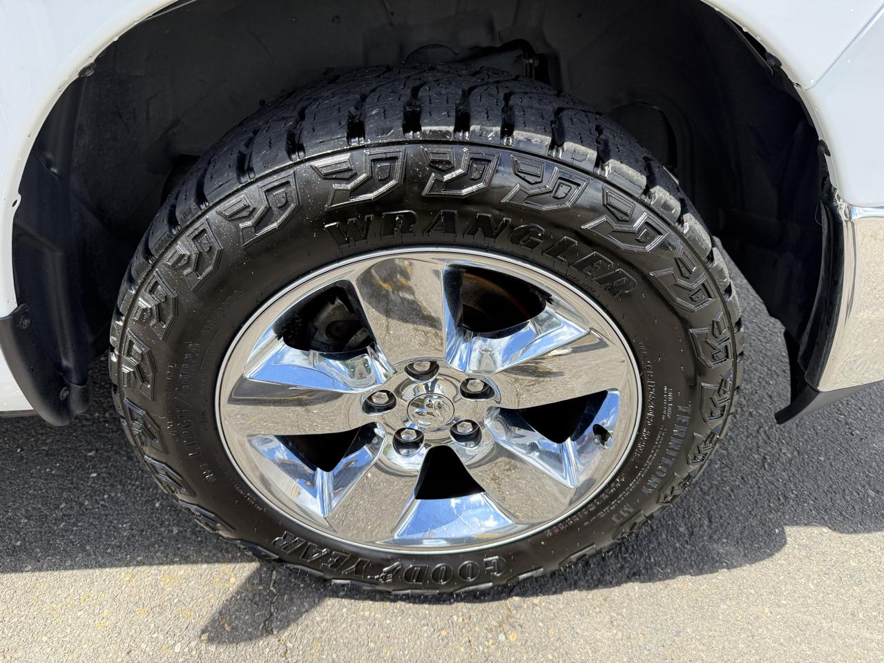 RAM 1500 Big Horn Crew Cab 4WD 2017