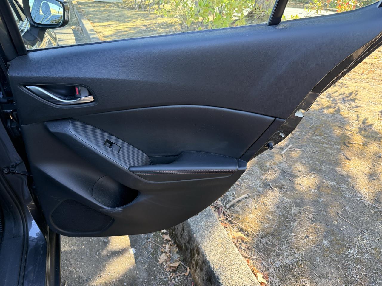 Mazda MAZDA3 s Touring 5-Door 2014