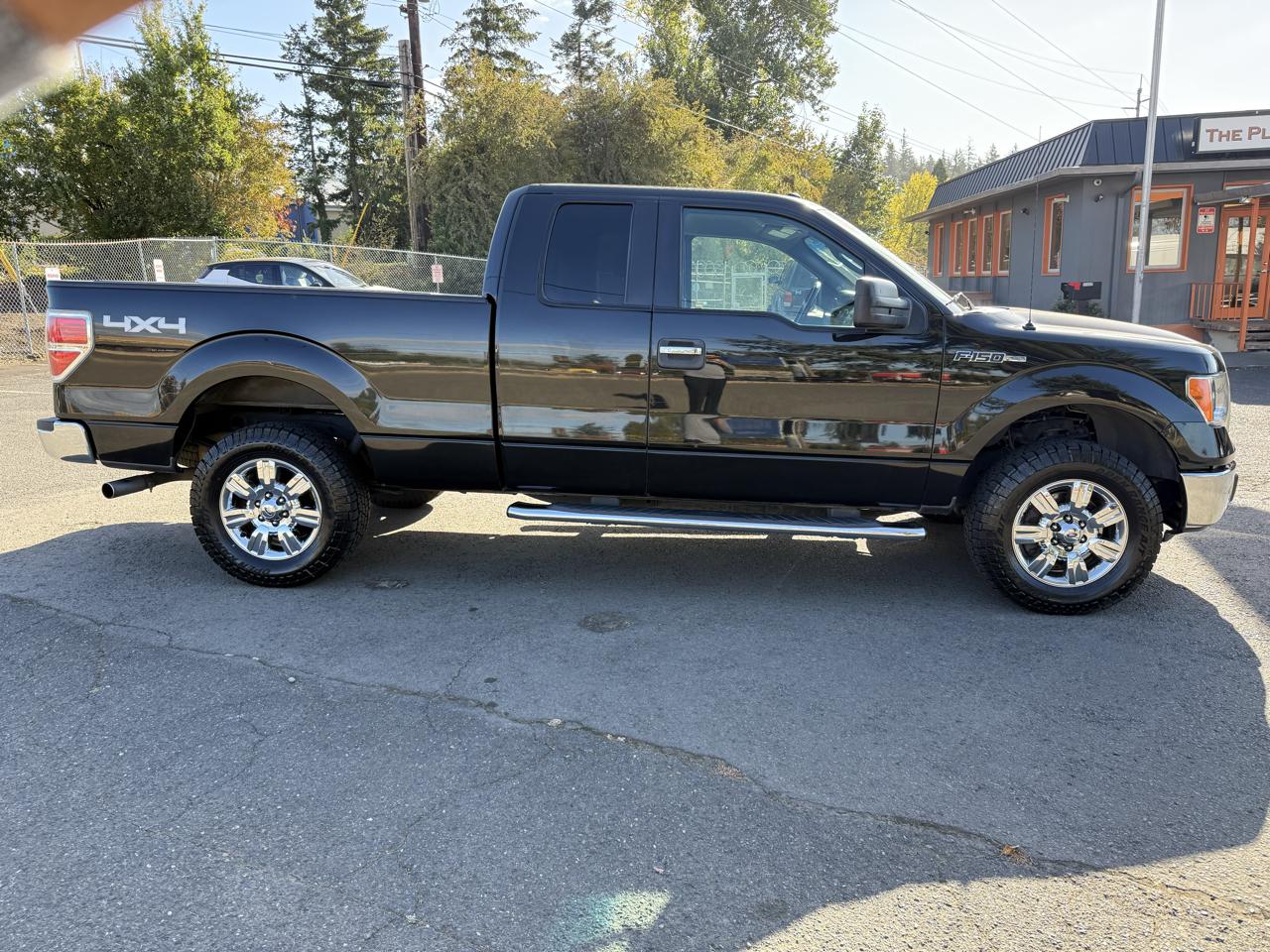 Ford F-150 4WD SuperCab 133" XLT 2012