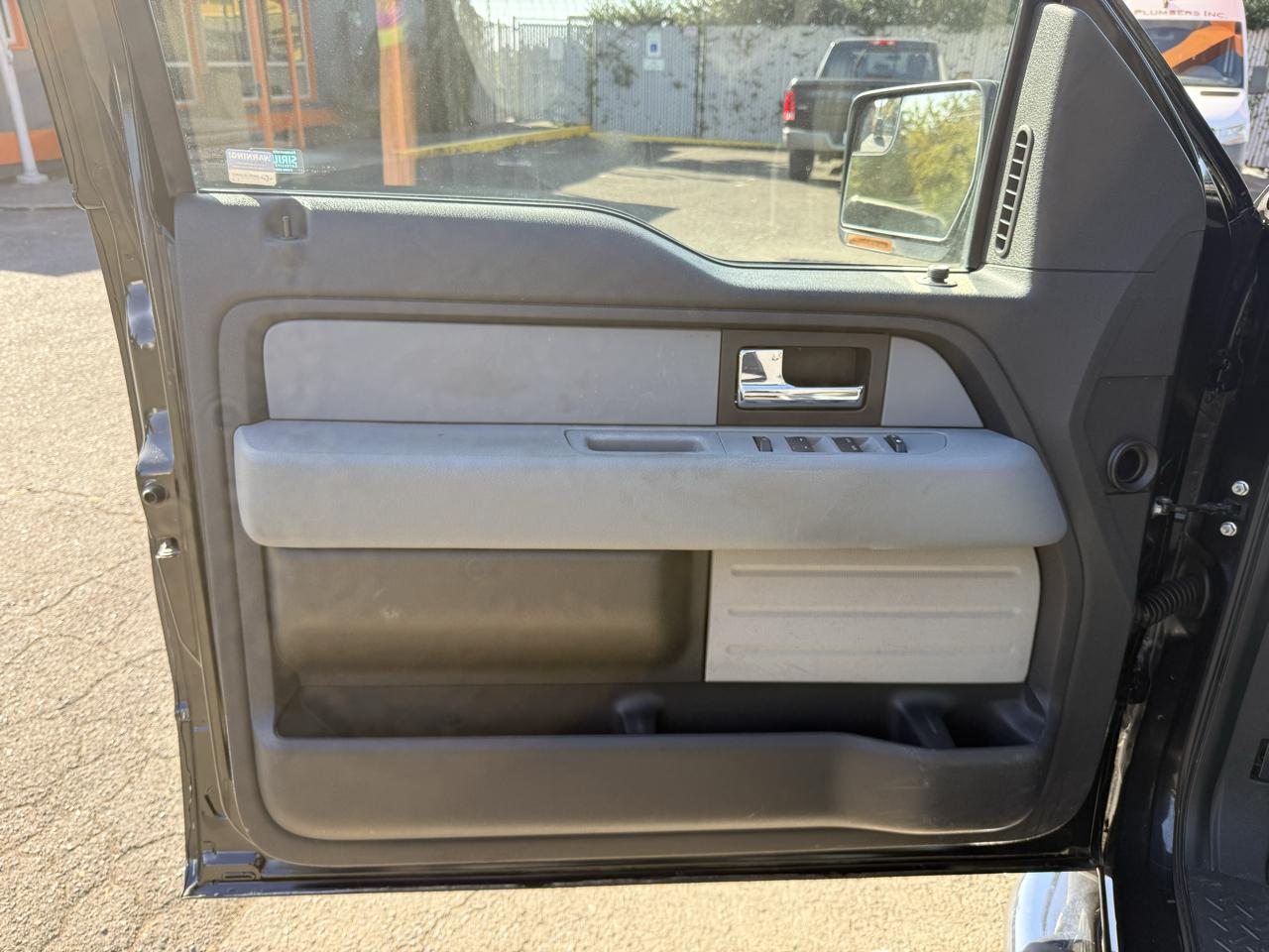 Ford F-150 4WD SuperCab 133" XLT 2012