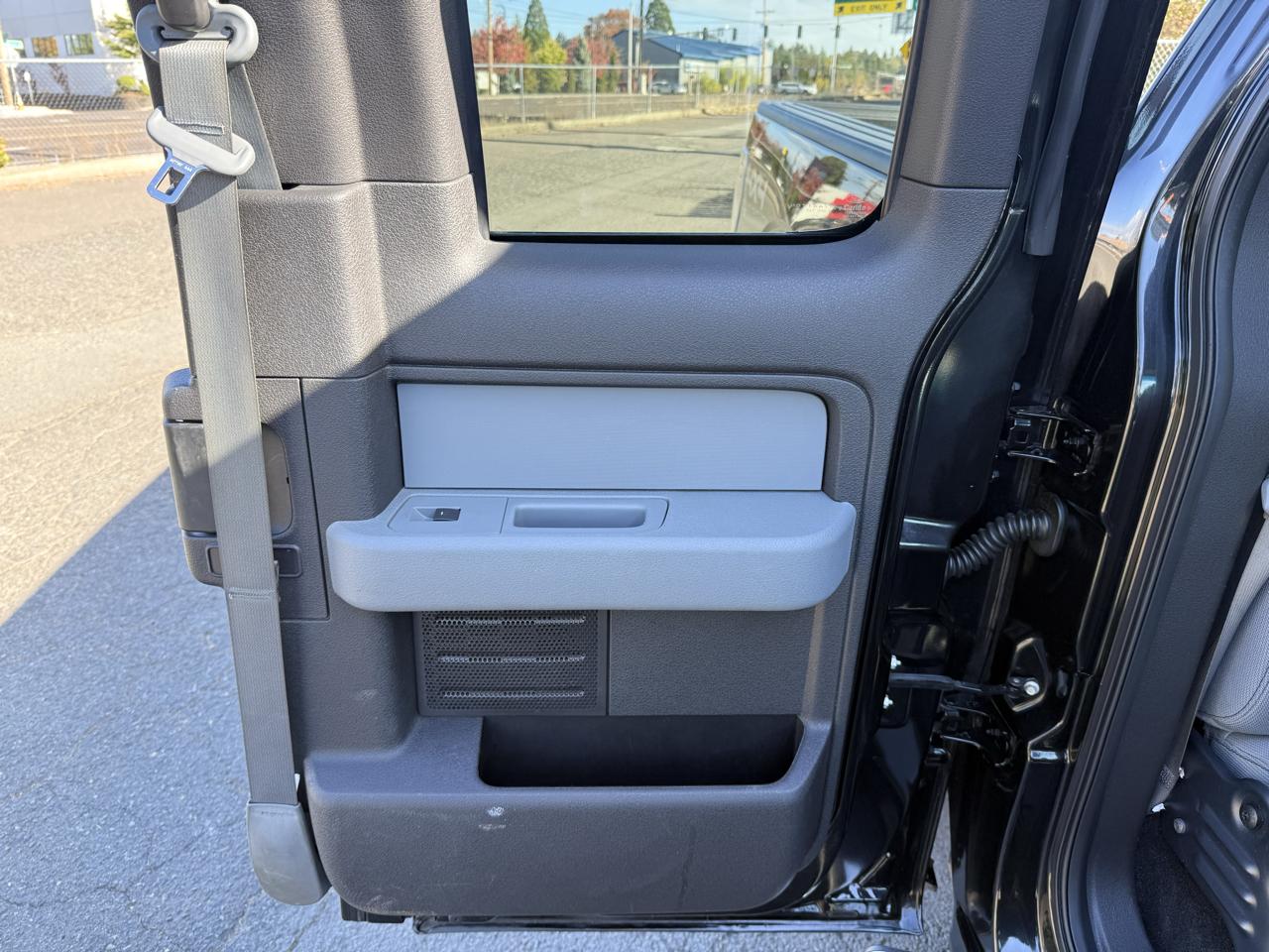 Ford F-150 4WD SuperCab 133" XLT 2012