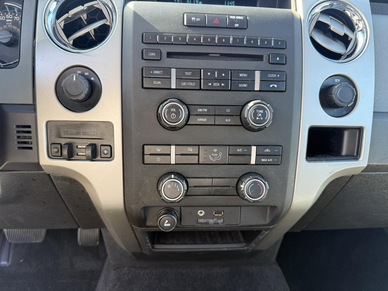 Ford F-150 4WD SuperCab 133" XLT 2012
