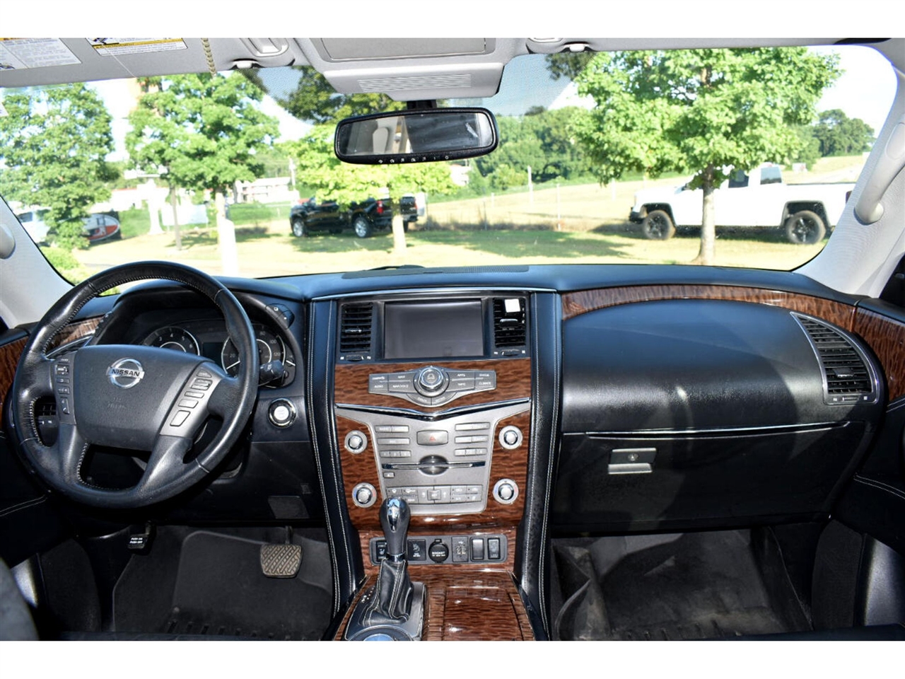 Nissan Armada 4x2 SL 2019