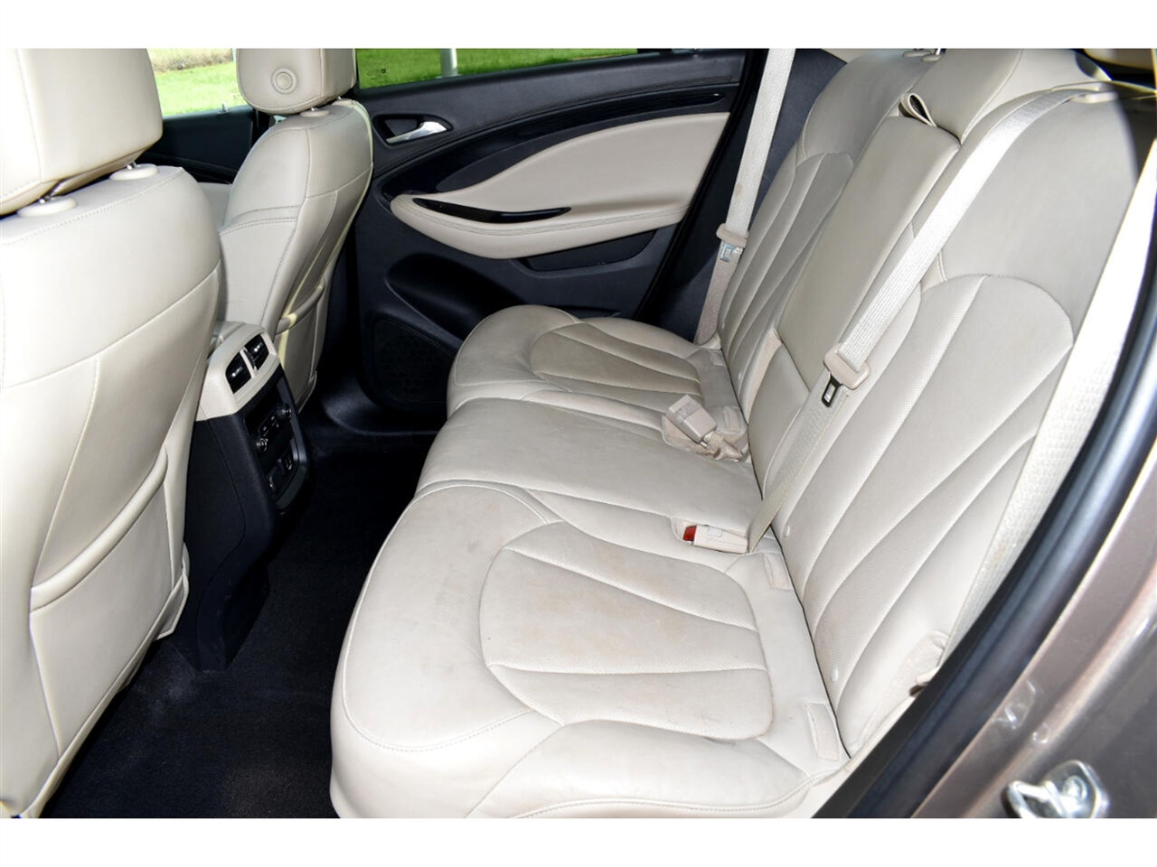 Buick Envision FWD 4dr Essence 2018