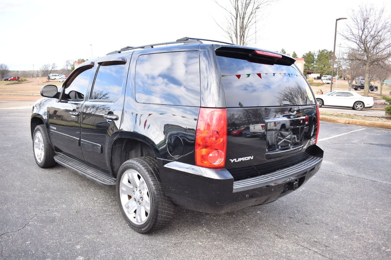 GMC Yukon 2WD 4dr SLE 2014