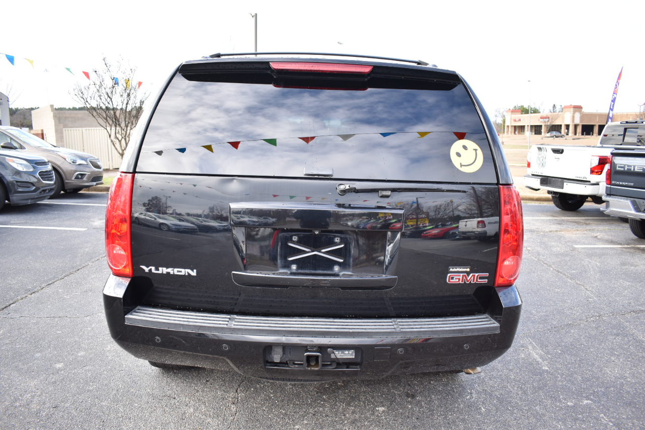 GMC Yukon 2WD 4dr SLE 2014