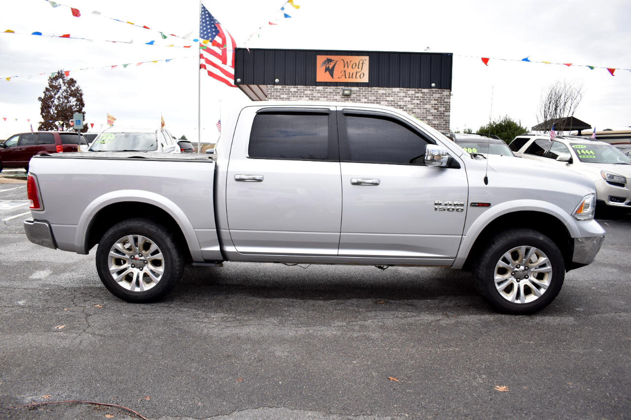RAM 1500 Laramie 4x4 Crew Cab 5'7" Box 2017