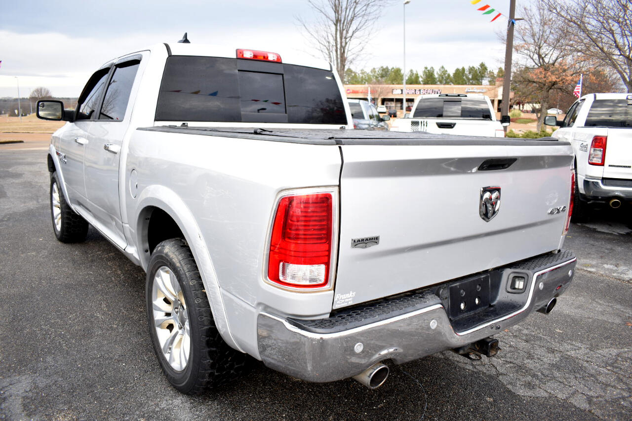 RAM 1500 Laramie 4x4 Crew Cab 5'7" Box 2017
