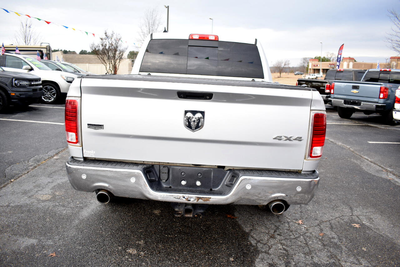 RAM 1500 Laramie 4x4 Crew Cab 5'7" Box 2017