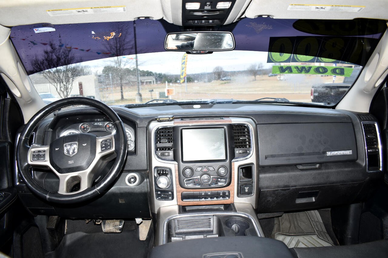 RAM 1500 Laramie 4x4 Crew Cab 5'7" Box 2017