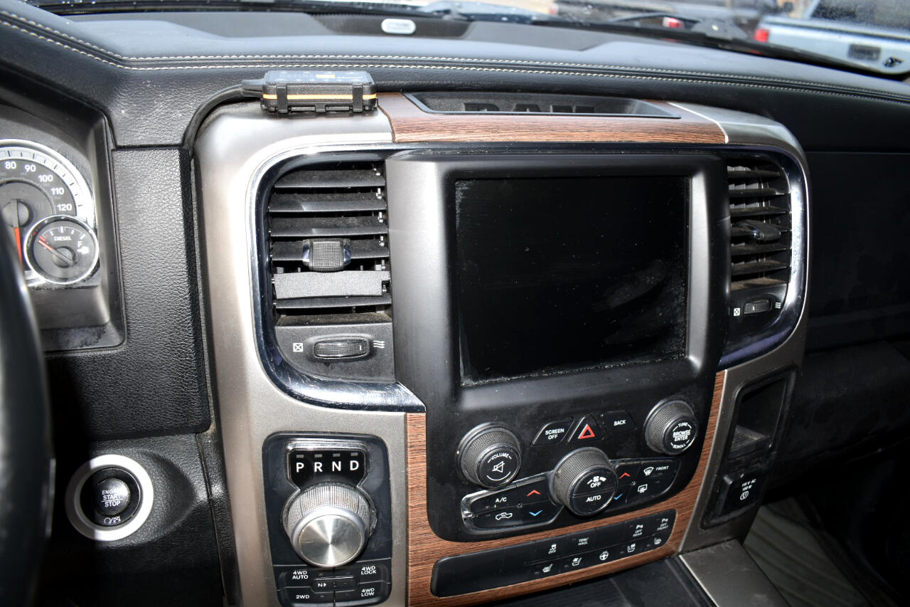 RAM 1500 Laramie 4x4 Crew Cab 5'7" Box 2017