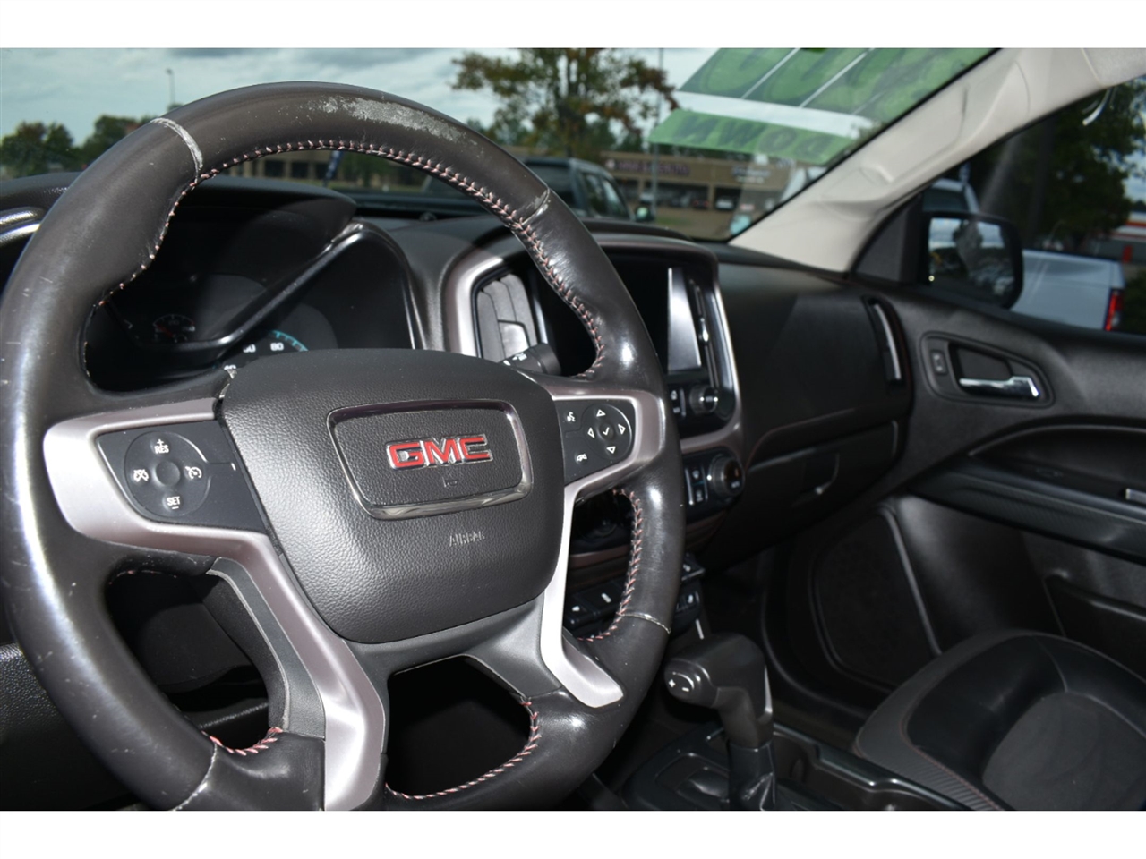 GMC Canyon 4WD Crew Cab 128.3" All Terrain w/Cloth 2018