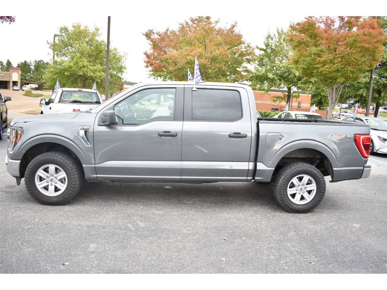 Ford F-150 XLT 4WD SuperCrew 5.5' Box 2023