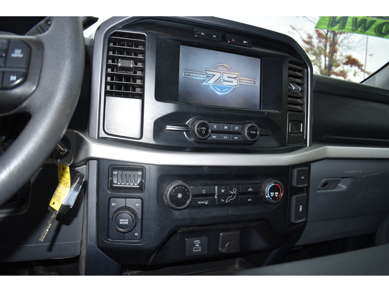 Ford F-150 XLT 4WD SuperCrew 5.5' Box 2023