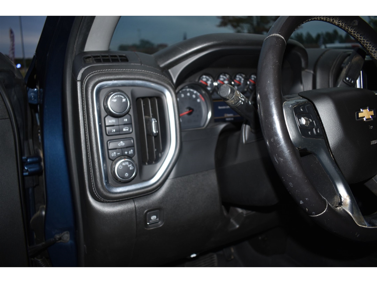 Chevrolet Silverado 1500 4WD Double Cab 147" LT 2019