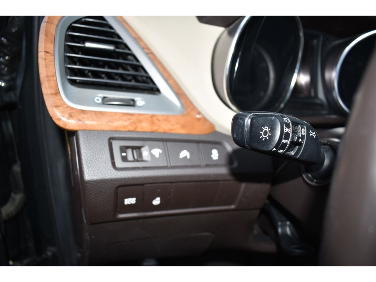 Hyundai Santa Fe FWD 4dr 2.0T Sport 2013