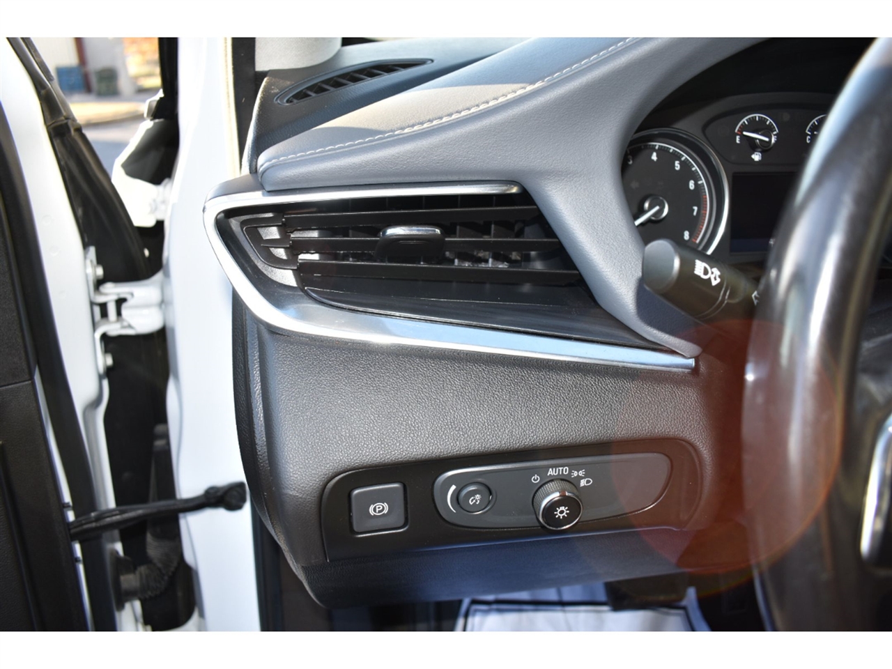 Buick Enclave AWD 4dr Essence 2021