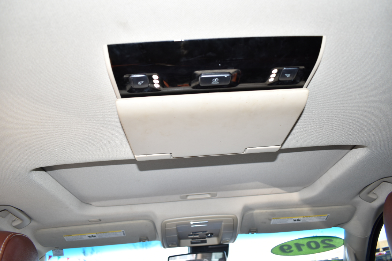 Chevrolet Tahoe 4WD 4dr Premier 2019