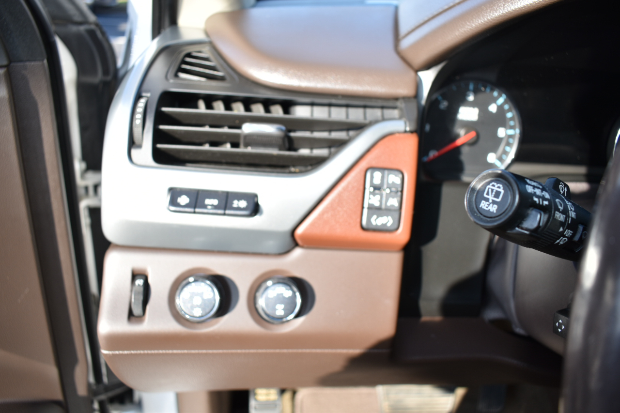 Chevrolet Tahoe 4WD 4dr Premier 2019