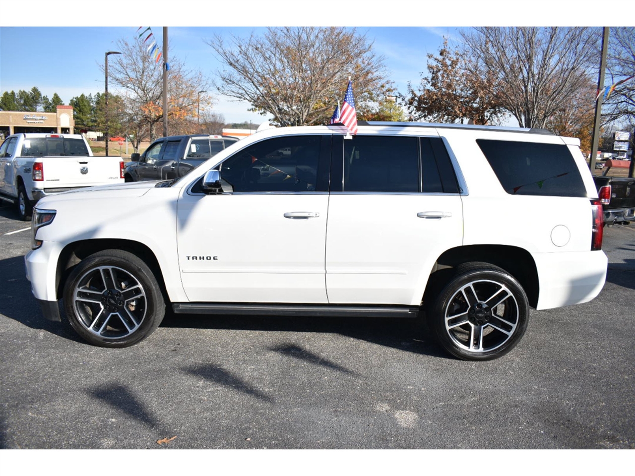 Chevrolet Tahoe 4WD 4dr Premier 2019