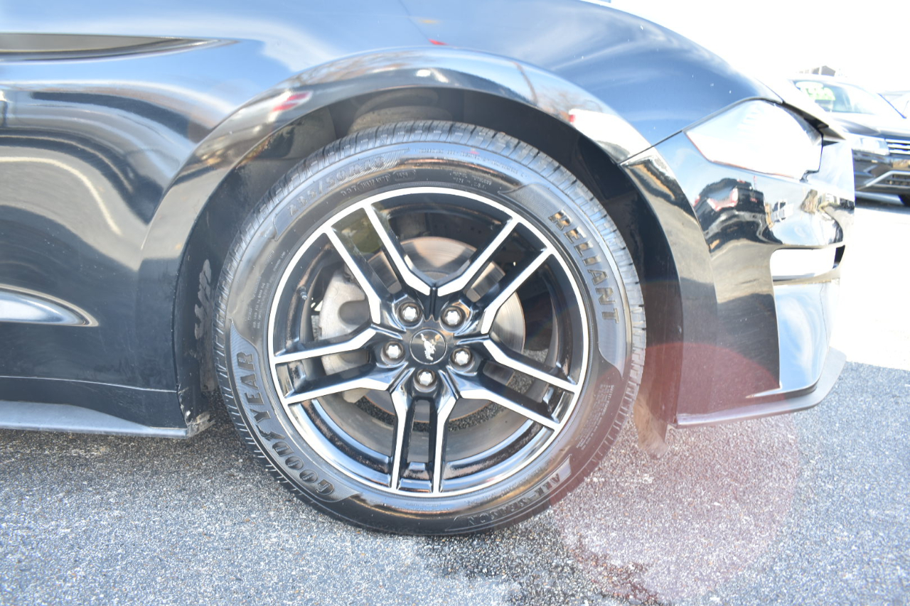 Ford Mustang EcoBoost Convertible 2020