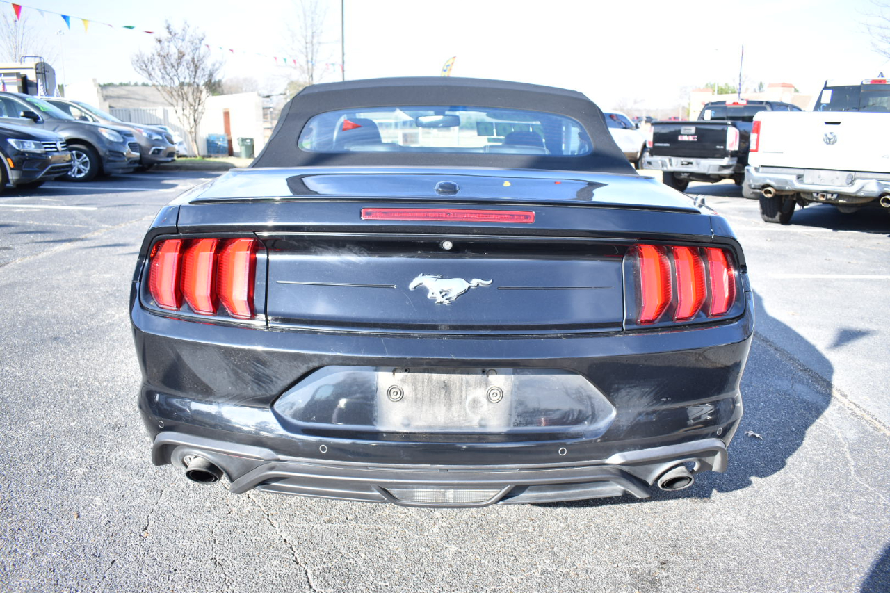 Ford Mustang EcoBoost Convertible 2020
