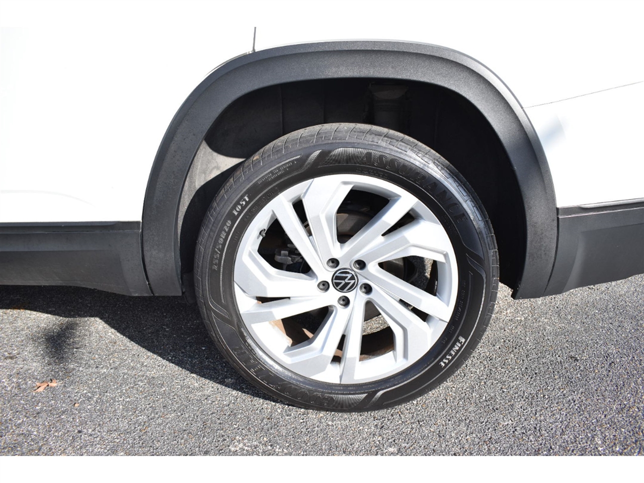 Volkswagen Atlas 2021.5 3.6L V6 SE w/Technology FWD 2021