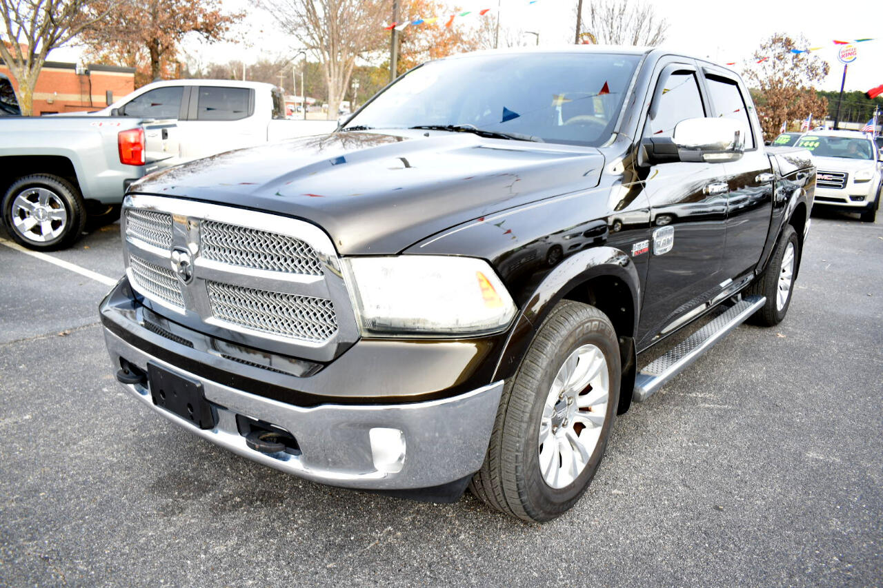 RAM 1500 4WD Crew Cab 140.5" Laramie Longhorn Edition 2013