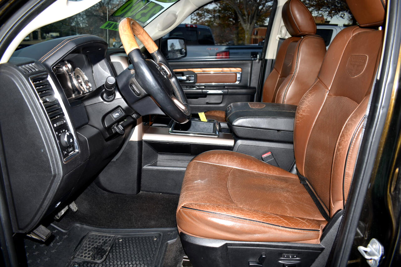 RAM 1500 4WD Crew Cab 140.5" Laramie Longhorn Edition 2013