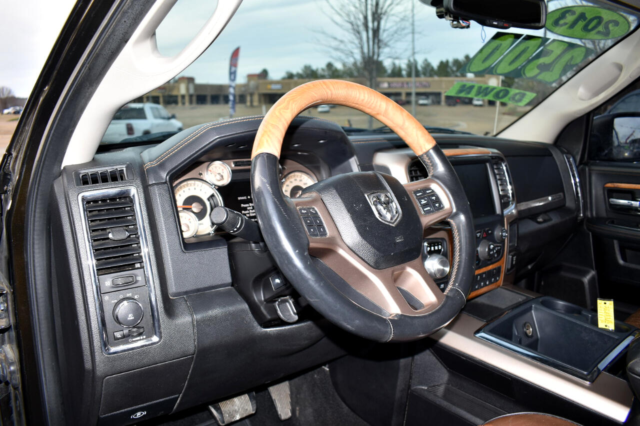 RAM 1500 4WD Crew Cab 140.5" Laramie Longhorn Edition 2013