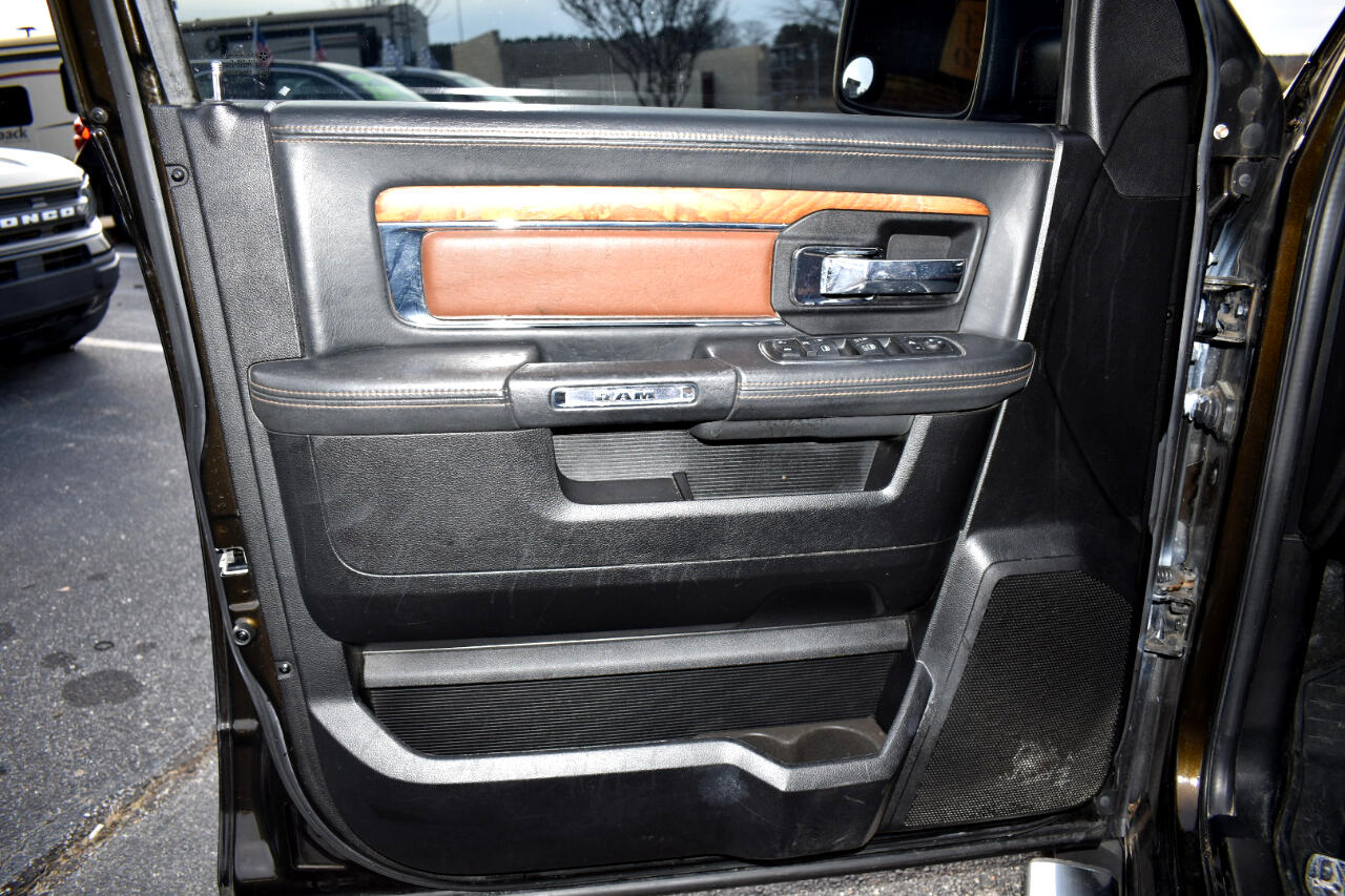 RAM 1500 4WD Crew Cab 140.5" Laramie Longhorn Edition 2013