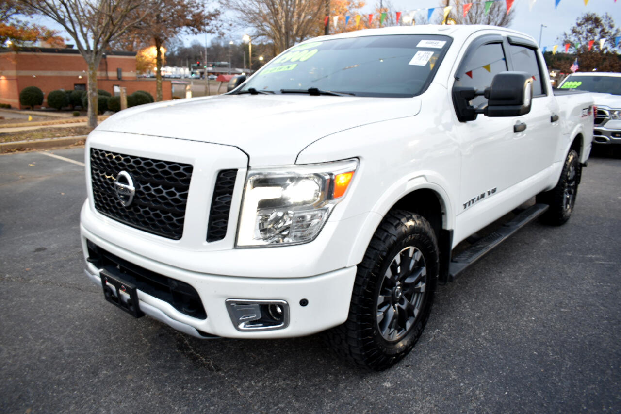 Nissan Titan 4x4 Crew Cab PRO-4X 2019