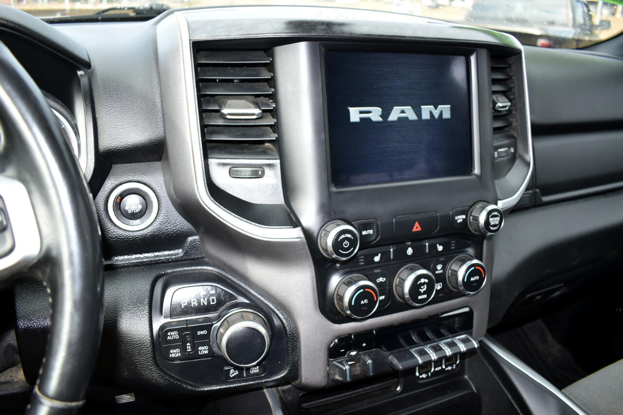 RAM 1500 Big Horn 4x4 Crew Cab 5'7" Box 2021