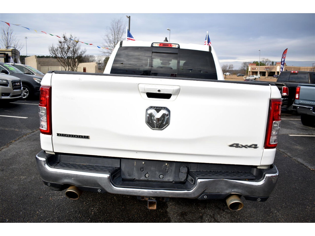 RAM 1500 Big Horn 4x4 Crew Cab 5'7" Box 2021