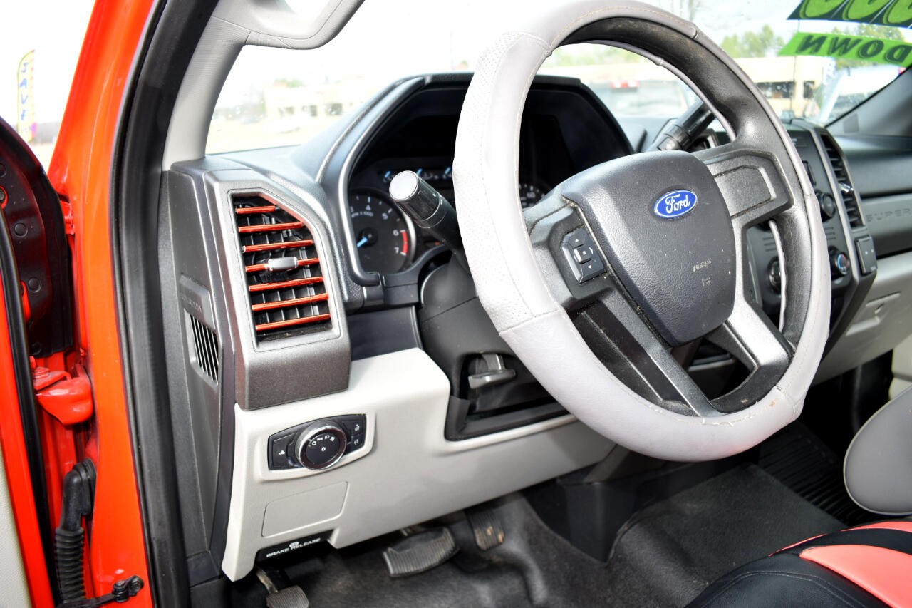 Ford Super Duty F-250 SRW XLT 2WD Reg Cab 8' Box 2019