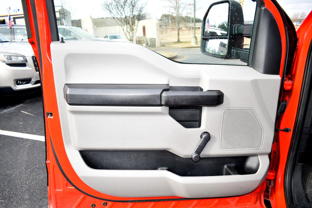 Ford Super Duty F-250 SRW XLT 2WD Reg Cab 8' Box 2019