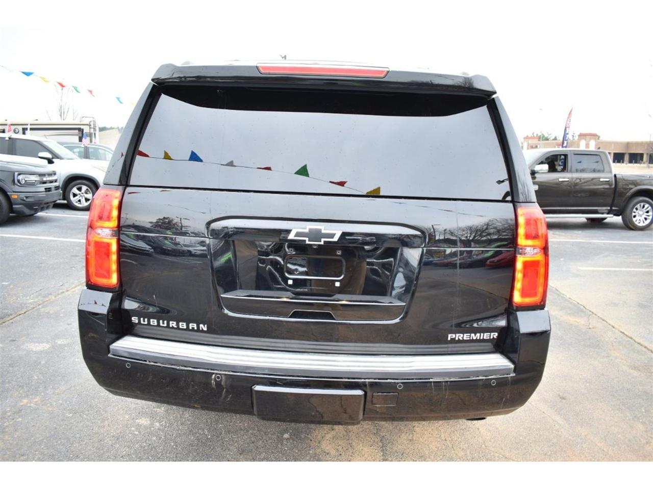 Chevrolet Suburban 4WD 4dr 1500 Premier 2019