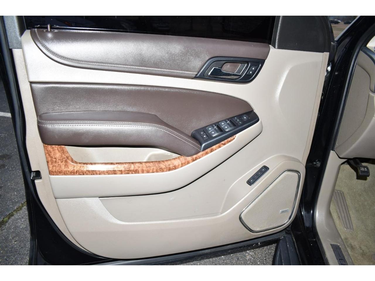 Chevrolet Suburban 4WD 4dr 1500 Premier 2019